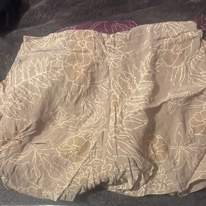 Floral Patterned Tan Shorts
